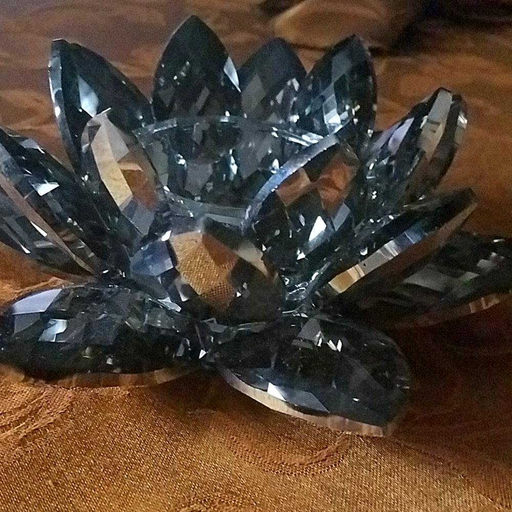 Glass candle holder